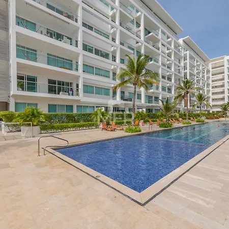 Edificio Morros 3, Beachfront & 2 Bedrooms By Inmobiliaria Mfr *