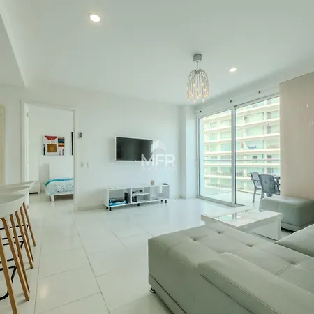 Edificio Morros 3, Beachfront & 2 Bedrooms By Inmobiliaria Mfr *